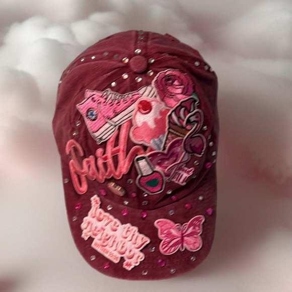 Heavenly Threads - Picture 5 of 5